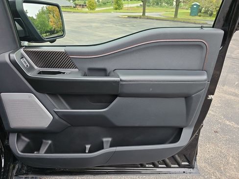 Used 2025 Ford F150 Raptor AWD/4WD image 15