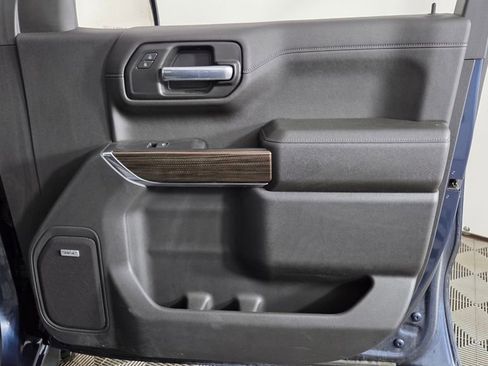 Used 2021 Chevrolet Silverado 1500 LT Trail Boss image 31