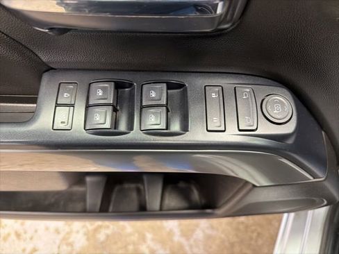 Used 2019 Chevrolet Silverado 1500 LT image 13