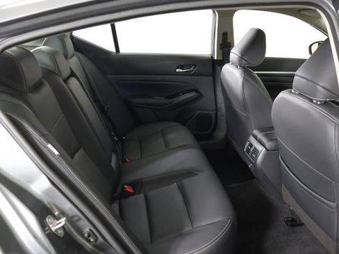 Used 2023 Nissan Altima 2.5 SL FWD image 37
