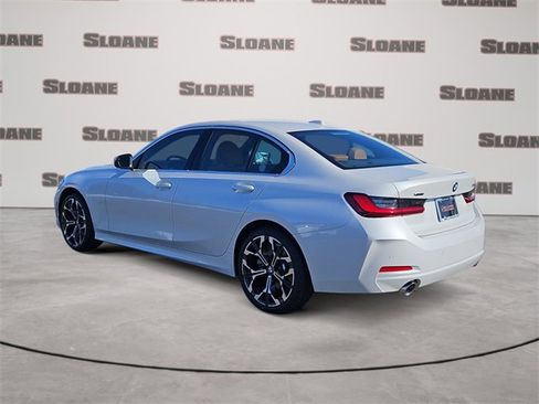 Certified 2025 BMW 330i xDrive Sedan w/ Convenience Package image 3