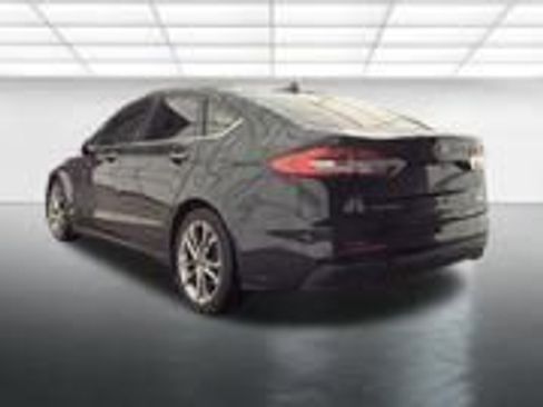 Used 2020 Ford Fusion SEL image 9