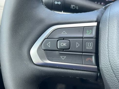 Used 2025 Jeep Compass Limited w/ Elite Group AWD/4WD image 19