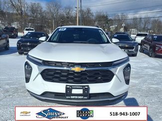 Used 2025 Chevrolet Trax LT w/ Driver Confidence Package video 2