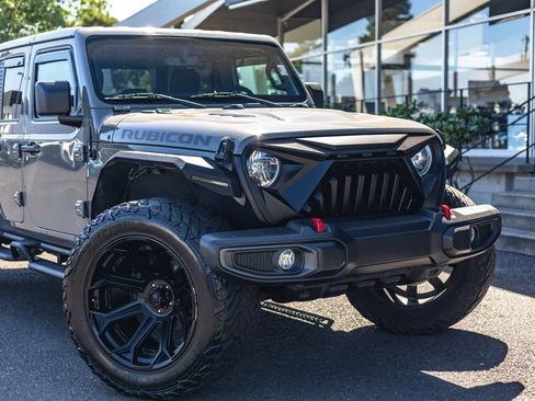Used 2022 Jeep Gladiator Rubicon w/ Trailer Tow Package AWD/4WD image 3