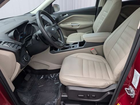 Used 2018 Ford Escape Titanium w/ Ford Safe & Smart Package AWD/4WD image 15