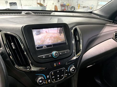 Certified 2023 Chevrolet Equinox RS image 19