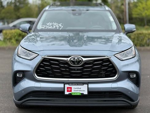 Used 2022 Toyota Highlander Limited AWD/4WD image 8