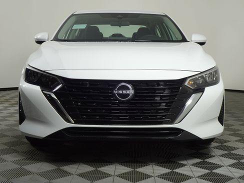 Used 2025 Nissan Sentra SV w/ All-Weather Package image 16