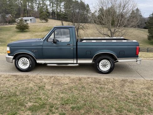 Used 1995 Ford F150 2WD Regular Cab image 1