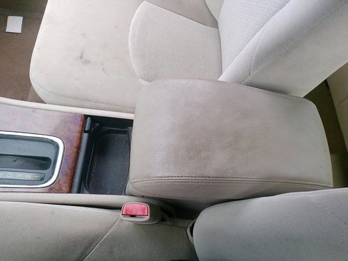 Used 2006 Buick LaCrosse CX image 33