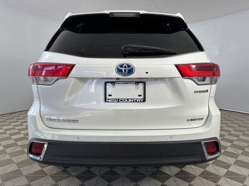Used 2018 Toyota Highlander Limited Platinum image 6