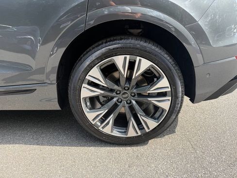 New 2026 Audi Q8 Premium Plus AWD/4WD image 9