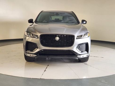 New 2026 Jaguar F-PACE R-Dynamic S image 9