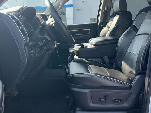 Used 2024 RAM 2500 Laramie AWD/4WD image 14