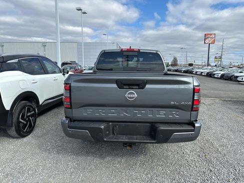 Used 2024 Nissan Frontier SL w/ Technology Package image 3