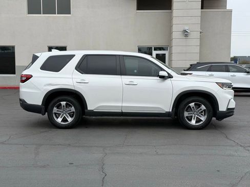 Used 2024 Honda Pilot EX-L image 5