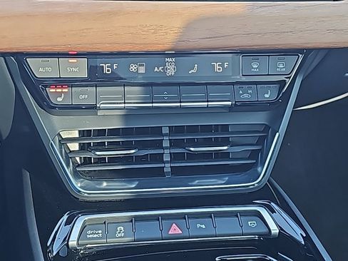 Used 2022 Audi e-tron GT Premium Plus image 6