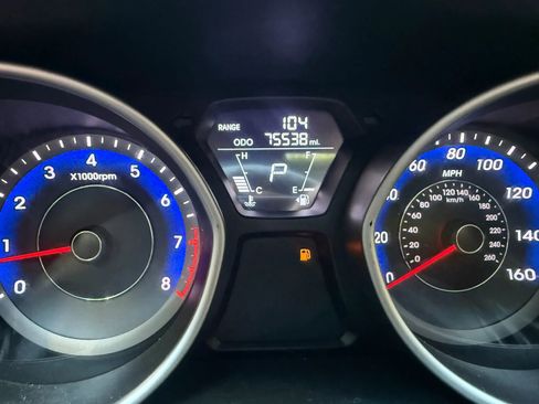 Used 2013 Hyundai Elantra Limited FWD image 16