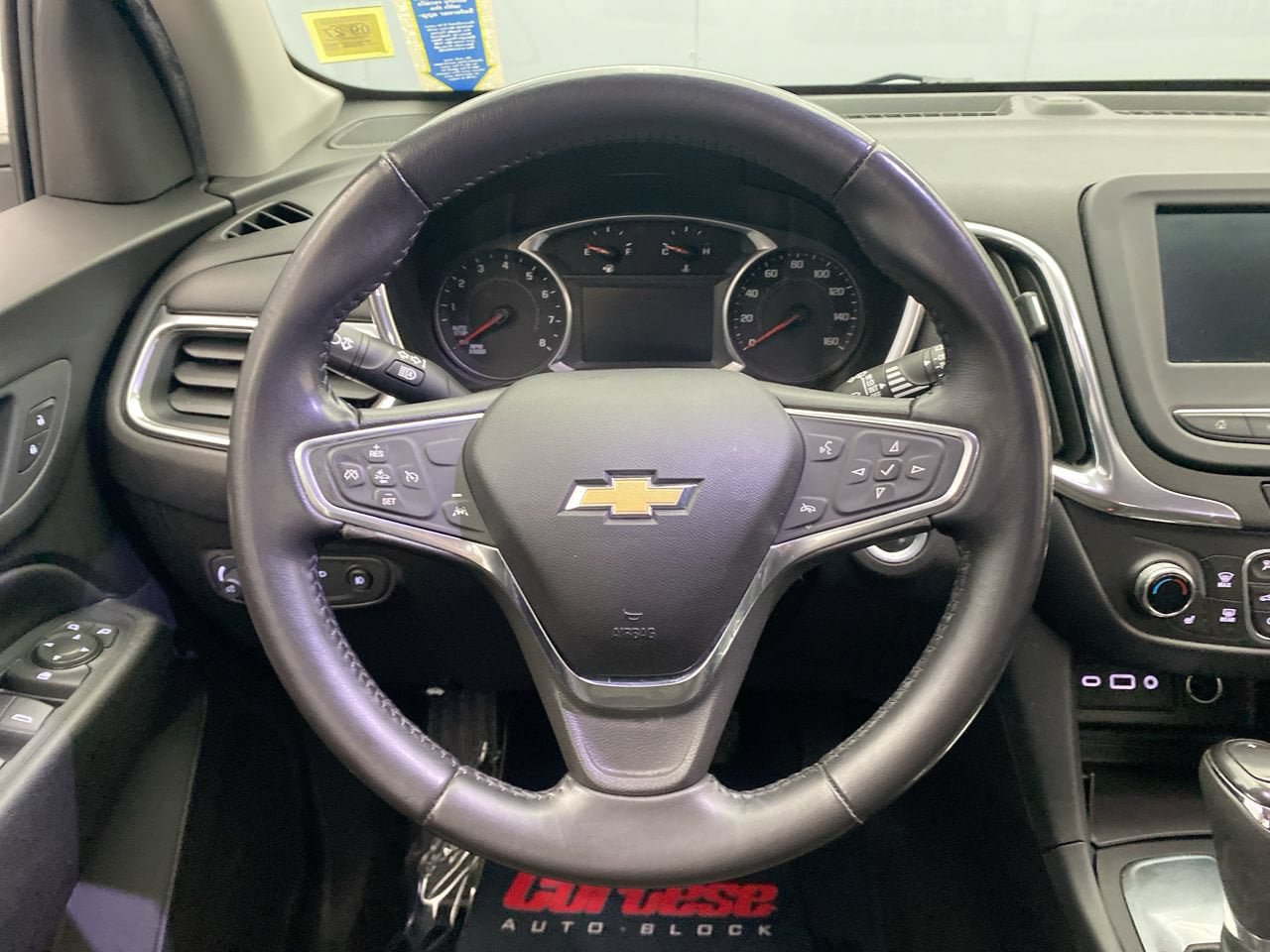 Used 2020 Chevrolet Equinox LT w/ Driver Convenience Package FWD image 16