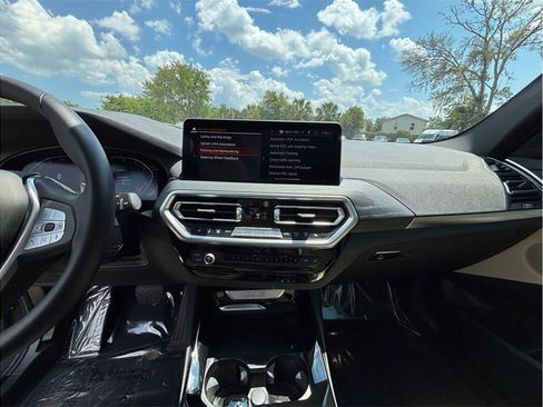 Used 2023 BMW X3 xDrive30i w/ Premium Package AWD/4WD image 11