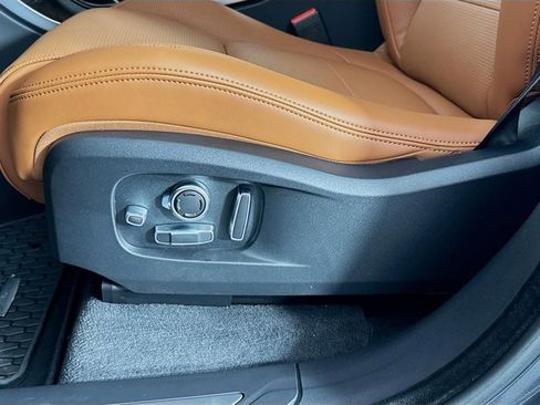 Used 2026 Jaguar F-PACE R-Dynamic S image 22