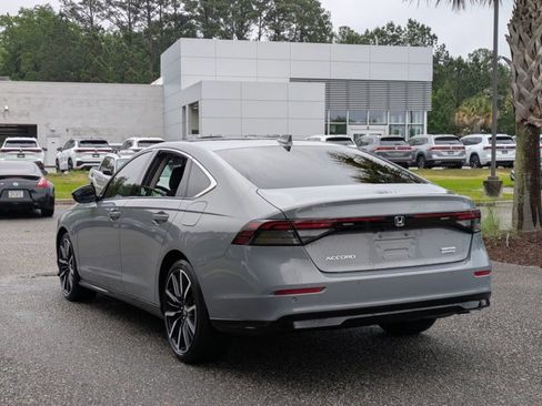 Used 2025 Honda Accord Touring image 8
