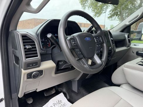 Used 2022 Ford F350 XL w/ Power Equipment Group AWD/4WD image 15