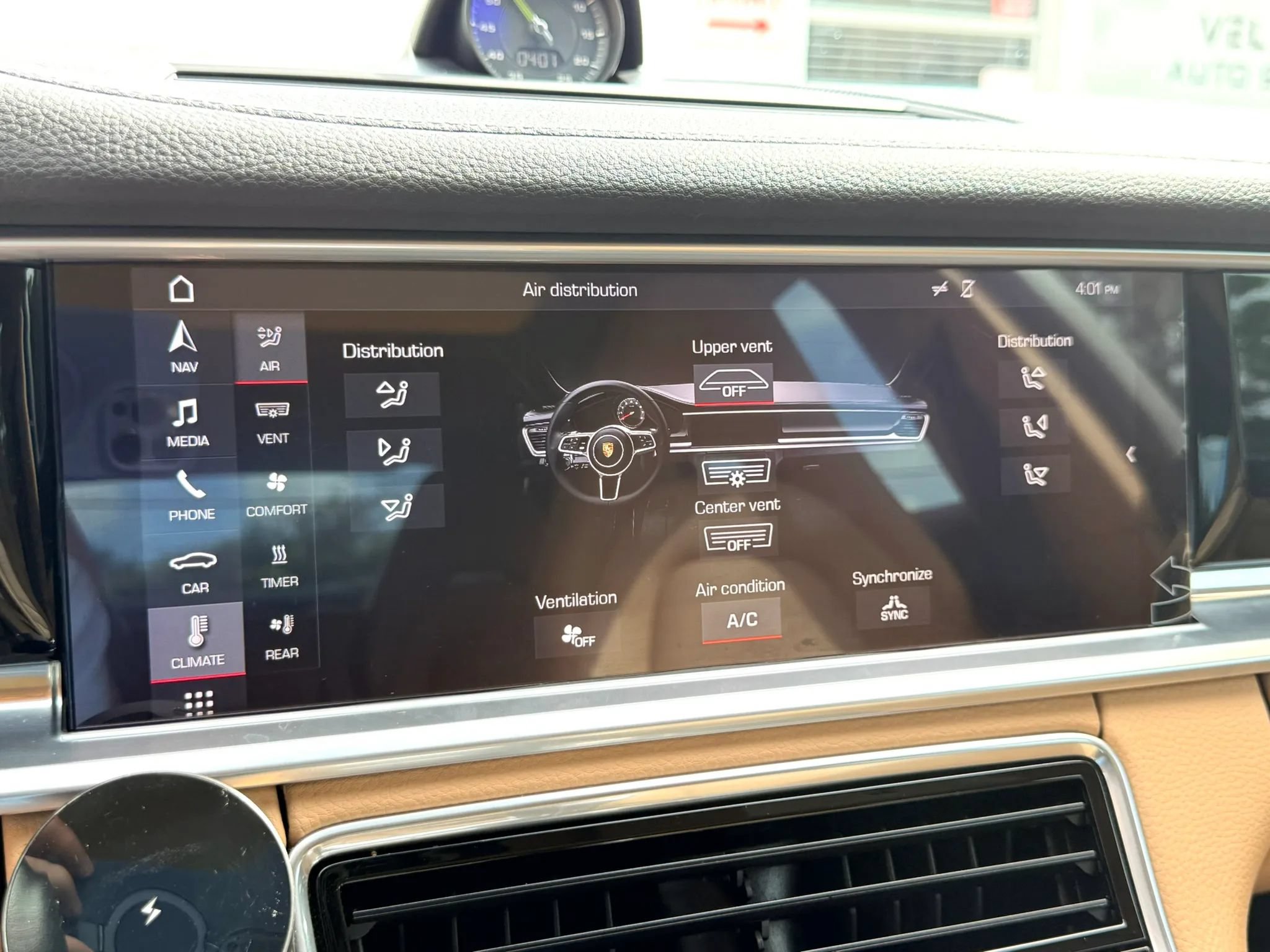 Used 2018 Porsche Panamera 4 AWD/4WD image 25
