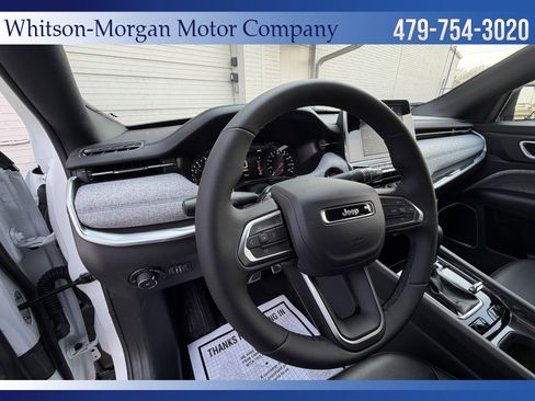 New 2026 Jeep Compass Latitude image 10