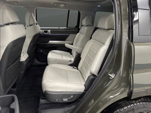 Used 2024 Hyundai Santa Fe Calligraphy image 32