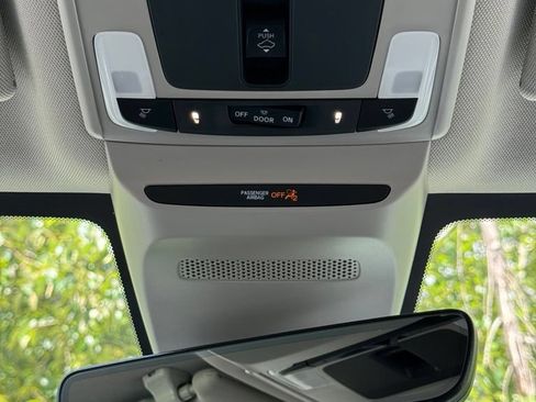 Certified 2026 Honda HR-V EX-L image 18