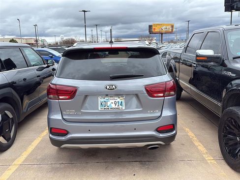 Used 2020 Kia Sorento EX image 10