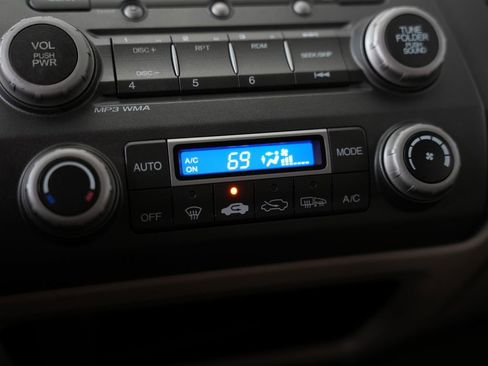 Used 2011 Honda Civic Hybrid Sedan image 23