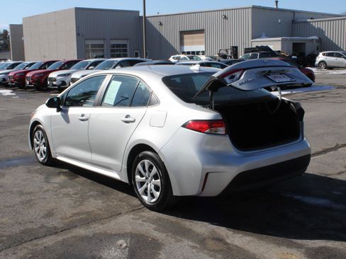 Used 2023 Toyota Corolla LE image 7
