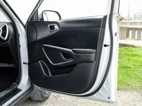 Used 2021 Kia Soul S image 48