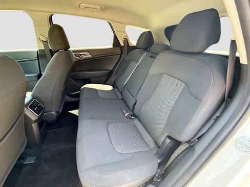 Used 2023 Kia Sportage LX FWD image 19
