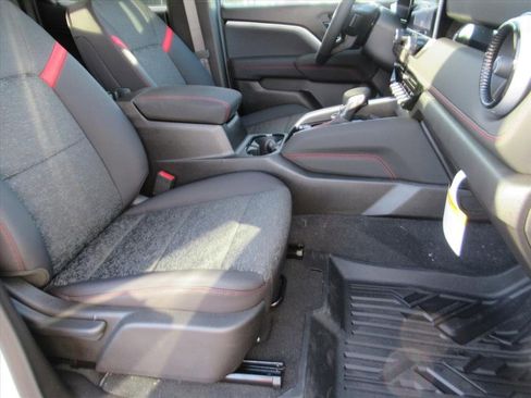 New 2026 Chevrolet Colorado Z71 image 11