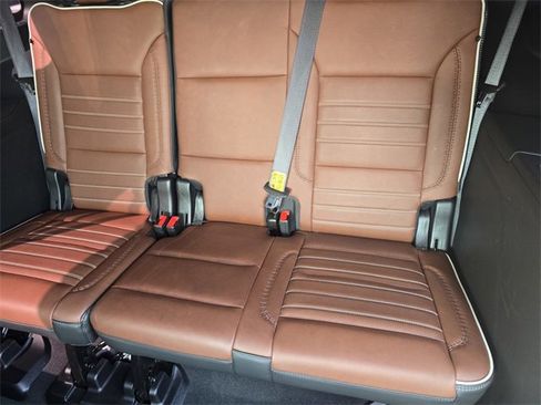 Used 2024 GMC Yukon Denali Ultimate image 11