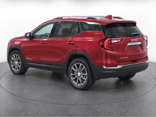 Certified 2023 GMC Terrain SLT w/ Tech Package FWD image 3