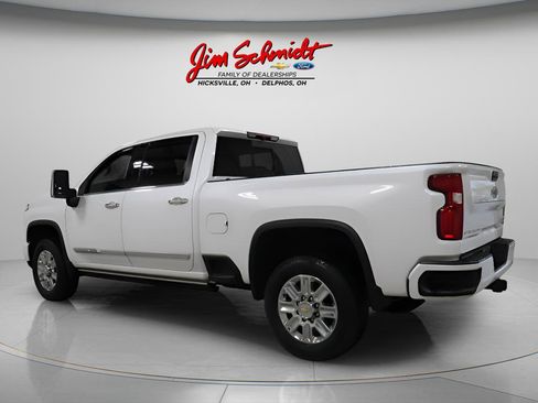 Used 2024 Chevrolet Silverado 2500 High Country image 4