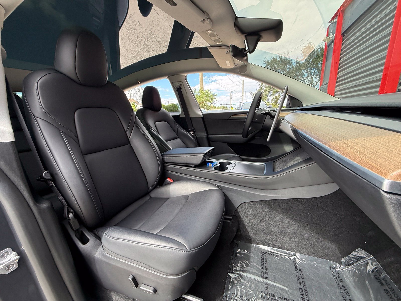Used 2023 Tesla Model Y 2WD image 25