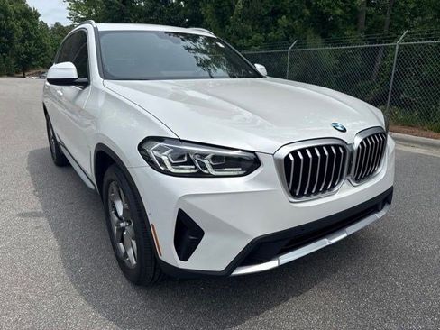 Used 2024 BMW X3 xDrive30i w/ Premium Package AWD/4WD image 3