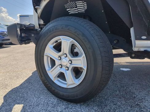 Used 2019 Jeep Wrangler Unlimited Sport S AWD/4WD image 32