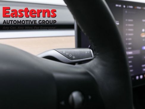 Used 2022 Tesla Model Y Performance image 13