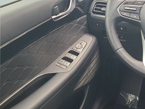 Used 2020 Hyundai Palisade Limited FWD image 23