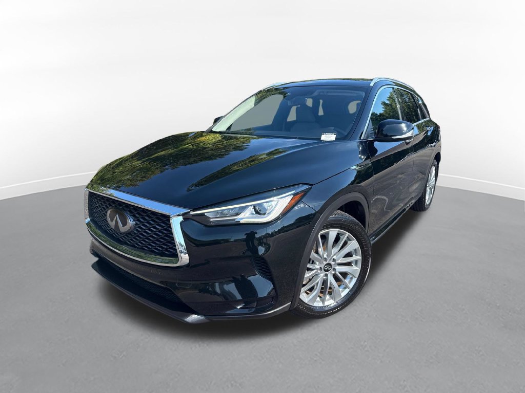 Used 2023 INFINITI QX50 Luxe FWD image 2