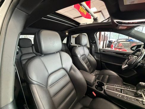 Used 2021 Porsche Macan S AWD/4WD image 67