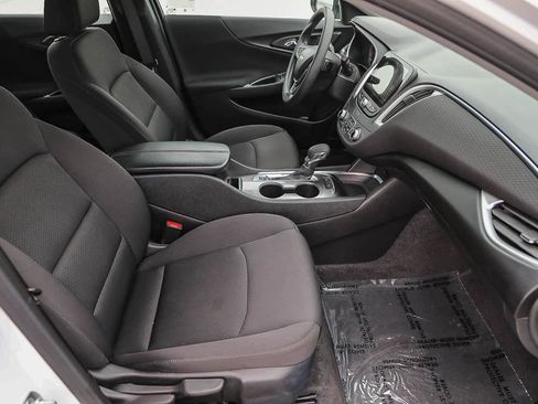 Used 2024 Chevrolet Malibu LT FWD image 16