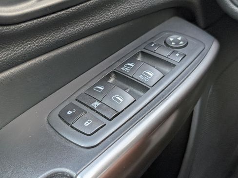 Used 2021 Jeep Cherokee Latitude Lux w/ Trailer Tow Group AWD/4WD image 25
